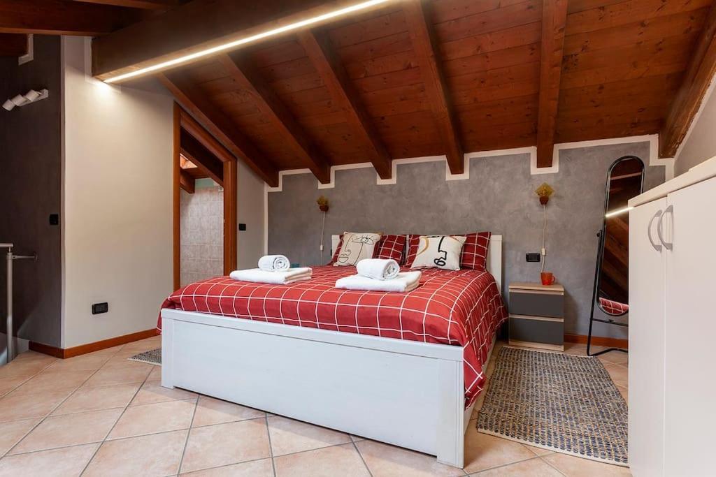 Alex Haus Somma Lombardo Exterior foto